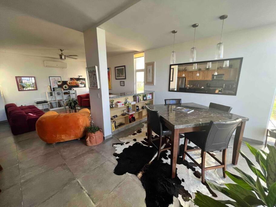 Cozy In Downtown Cabo. Walk To The Apartamento *